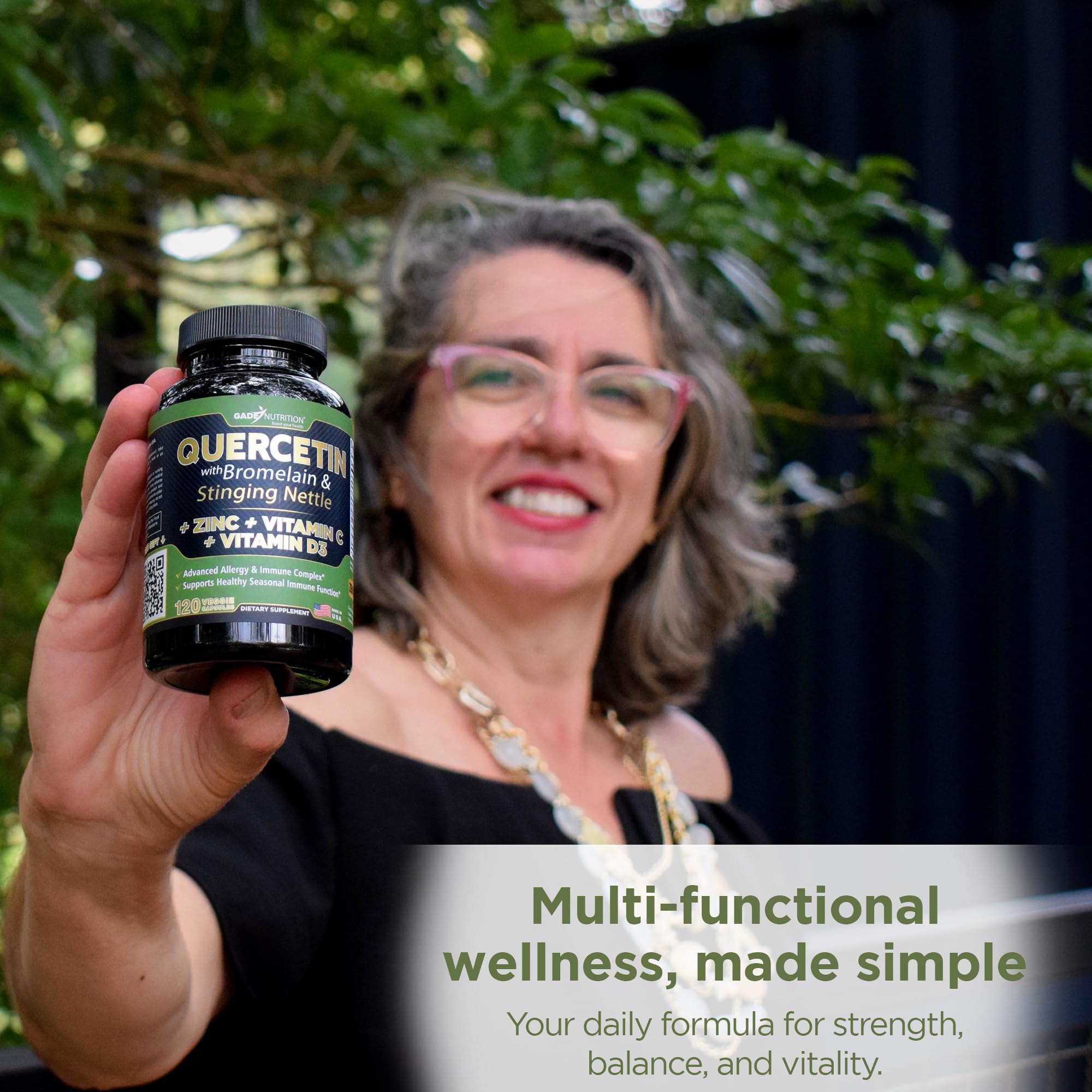 Quercetin 500mg capsules close-up