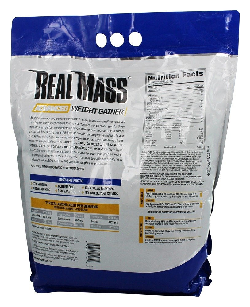 Serving scoop with Gaspari Real Mass Vanilla Milkshake