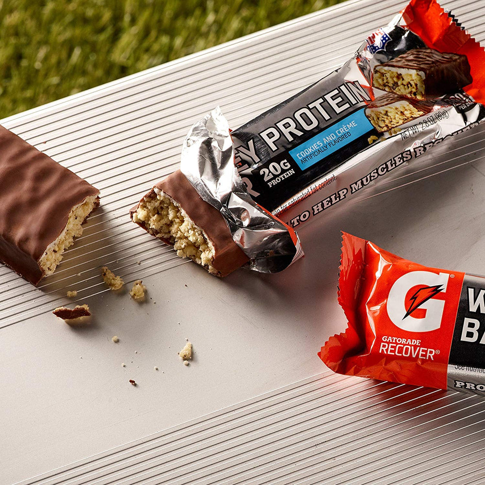 Gatorade Whey Protein Recover Bars nutrition panel focuses on protein and carbs for refuel
