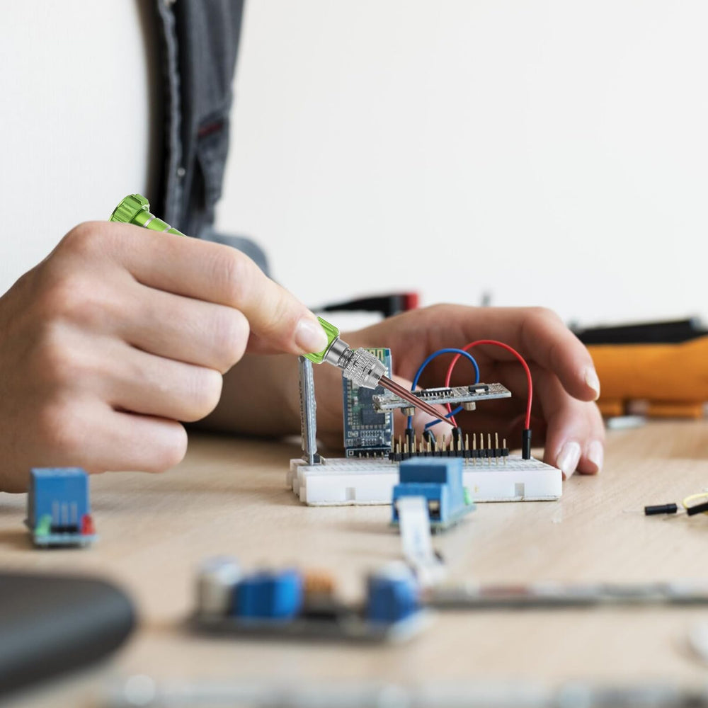 Gift-ready repair kit for tech lovers