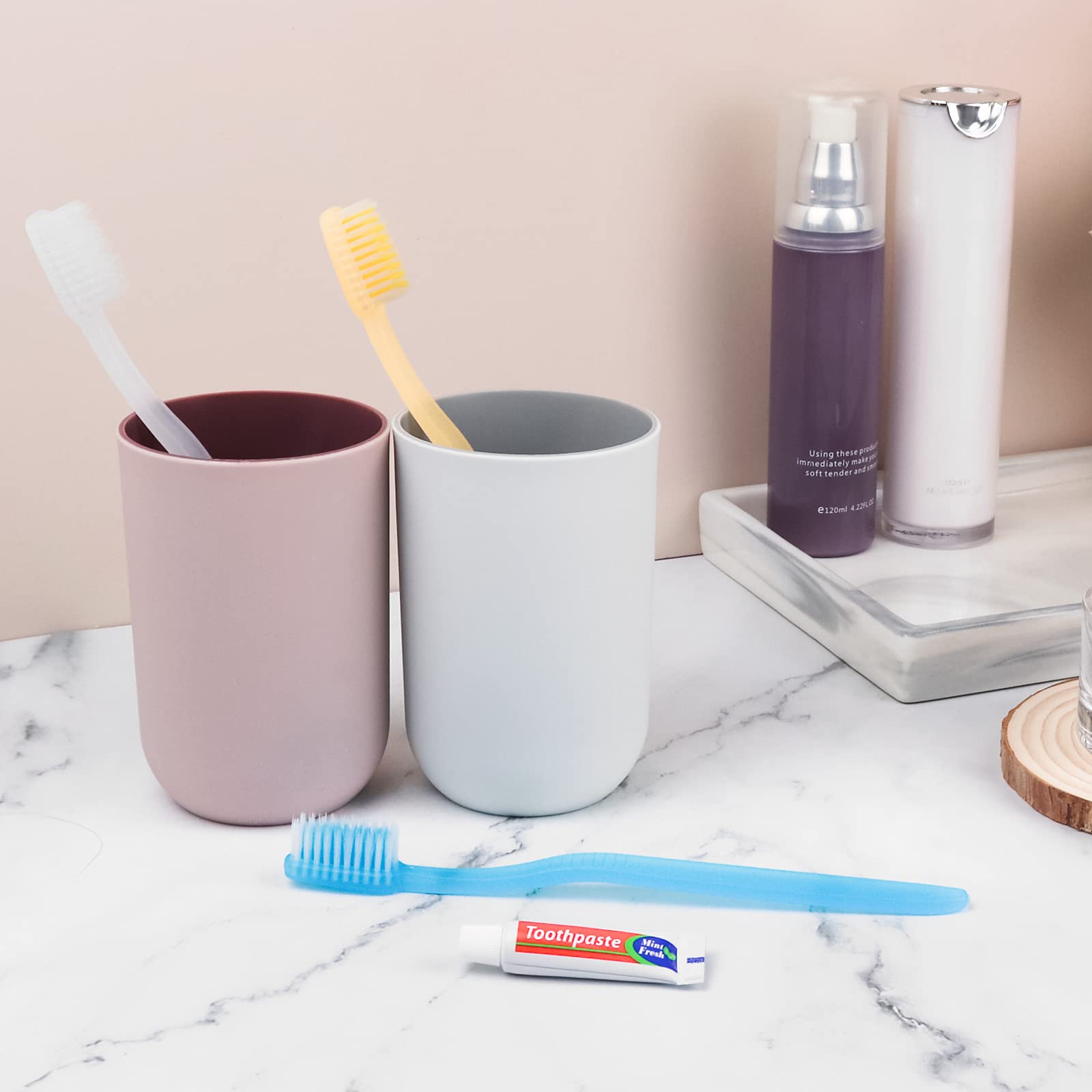 Mini toothpaste included in the Gisdo set