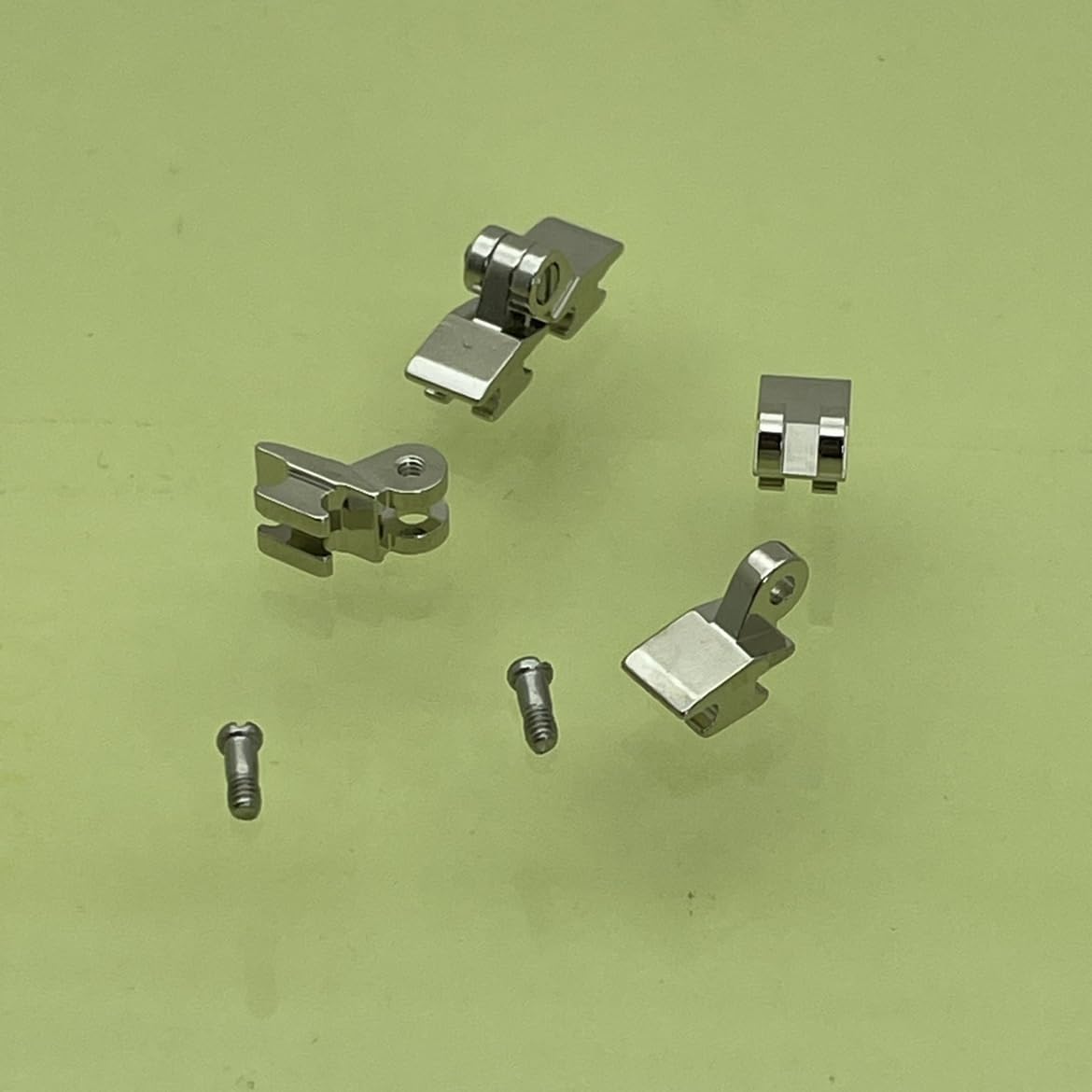 Screwdriver and hinge set for sunglasses