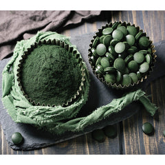 Nutrition facts panel on chlorella bottle