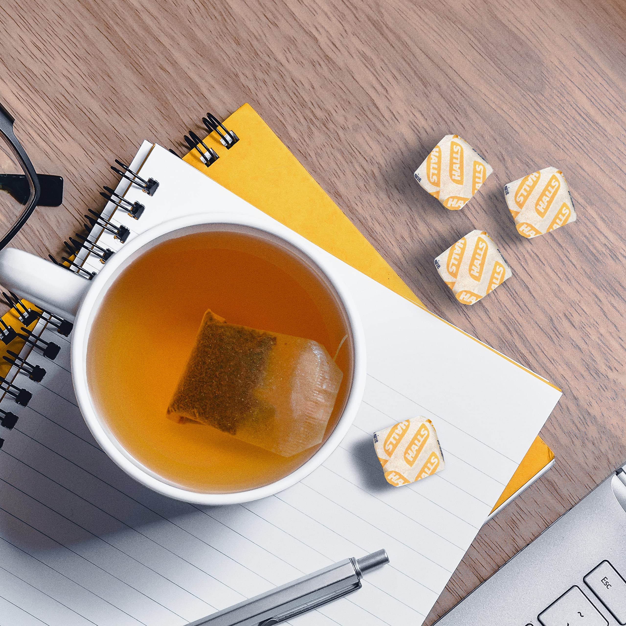 HALLS Defense Vitamin C Drops box art