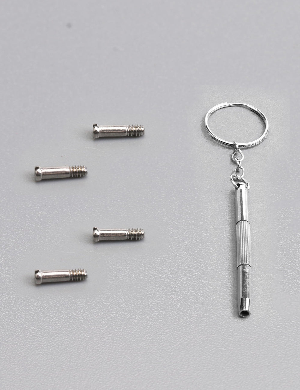 Universal compatibility with metal, plastic, and acetate frames