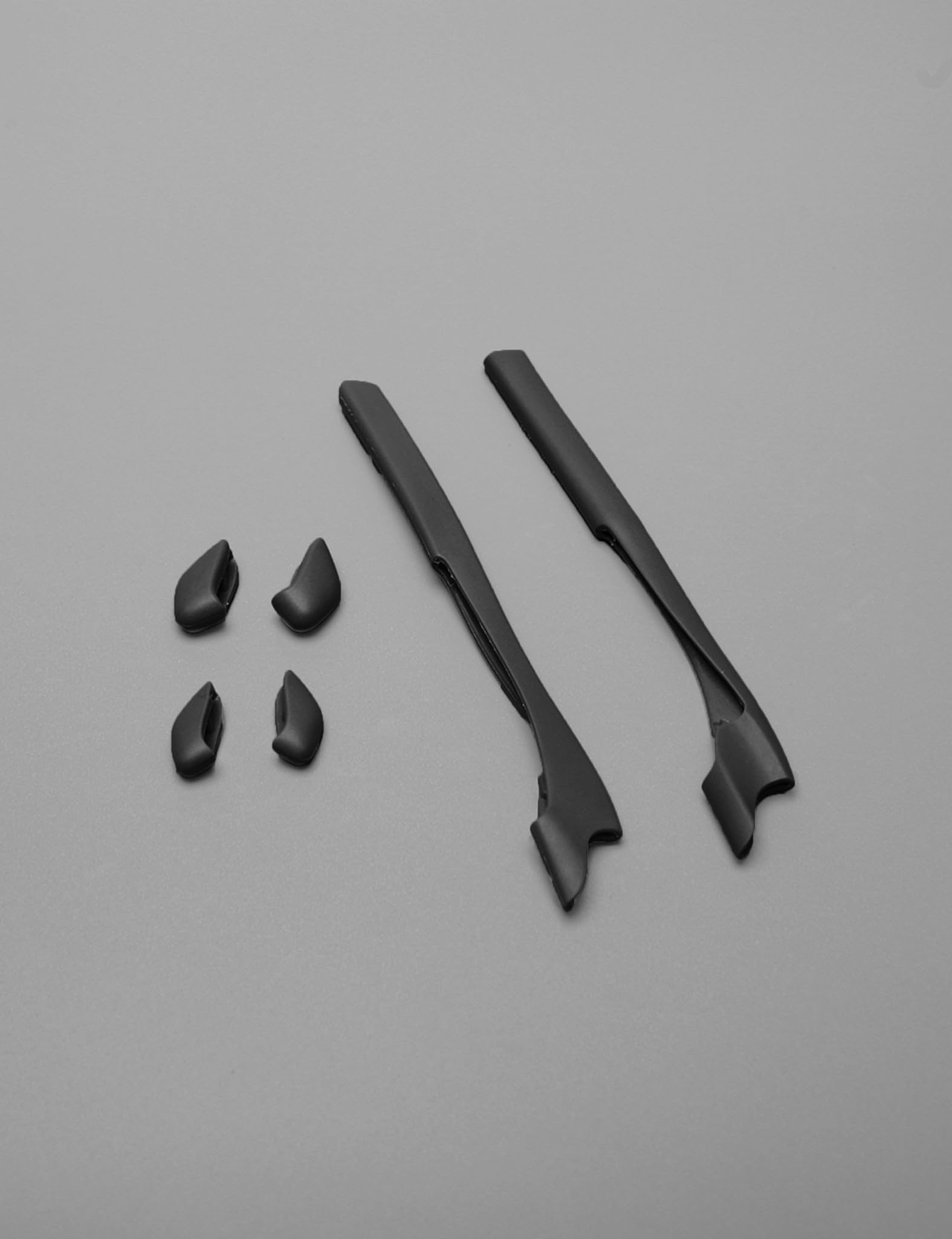 Replacement kit: silicone nose pads and arm sleeves in black