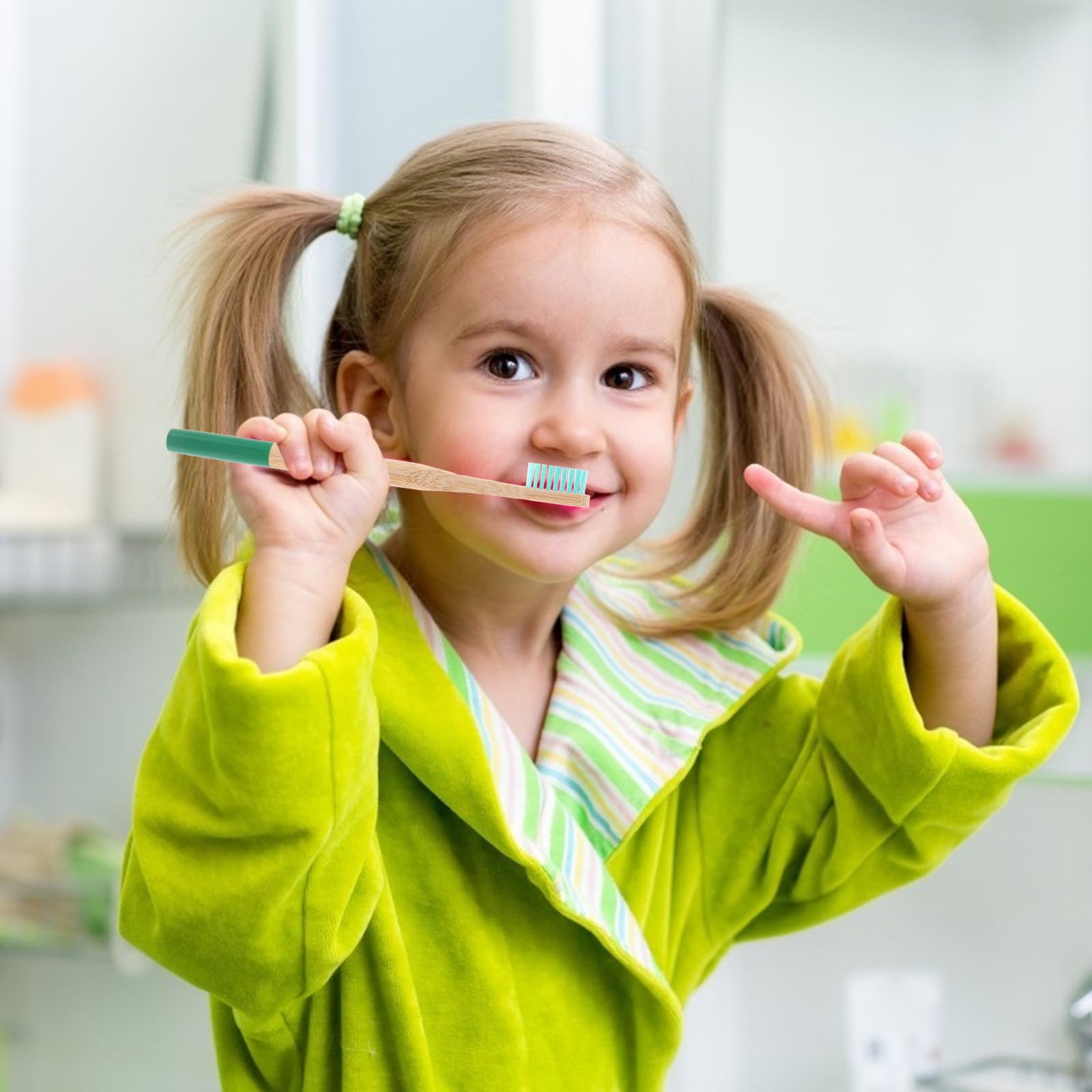 Compact, lightweight travel toothbrush storage for homestay or hotel