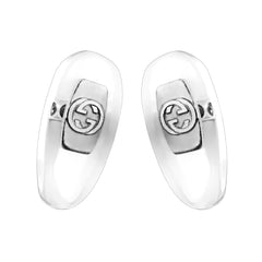 Includes 2 nose pads, 2 screws, and a screwdriver – Gucci replacement kit