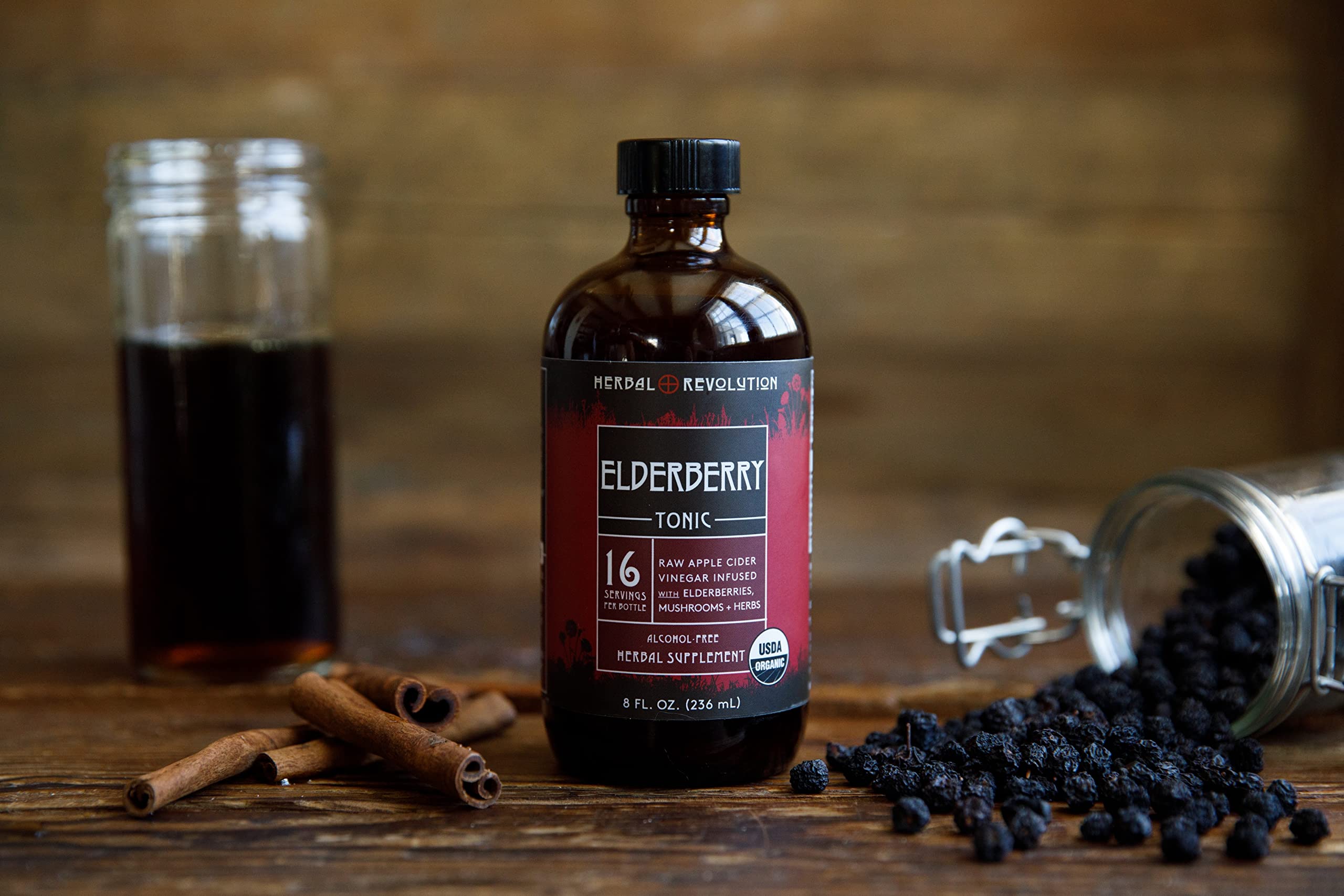 Elderberries and warming spices for the tonic