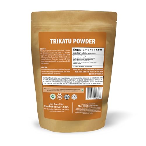 HerbsForever Trikatu powder close-up of ginger highlighting aroma.