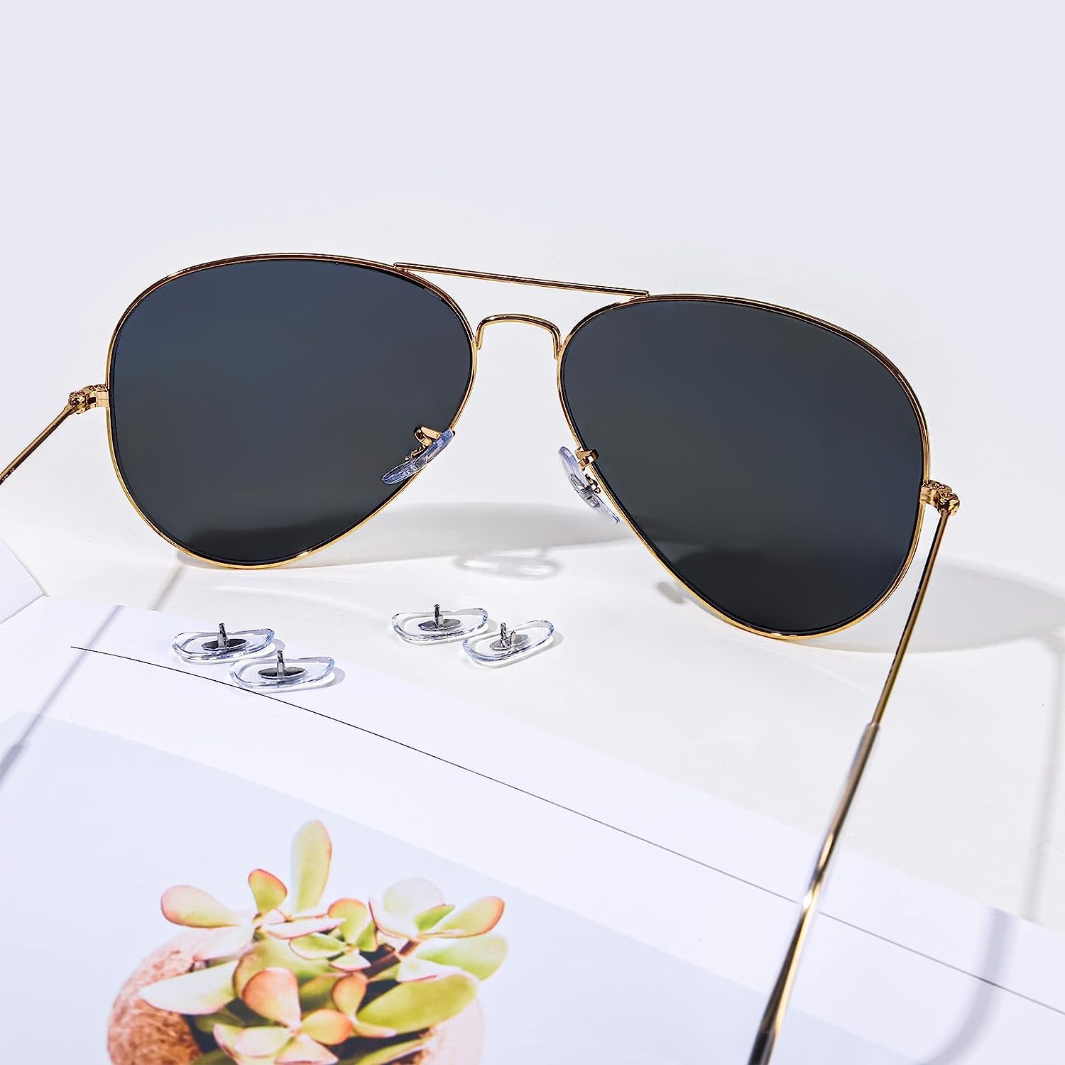 Easy clip-on installation for Ray-Ban Aviator frames