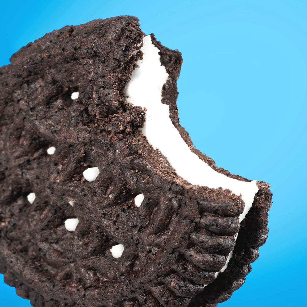 Two crunchy cookies with creamy filling