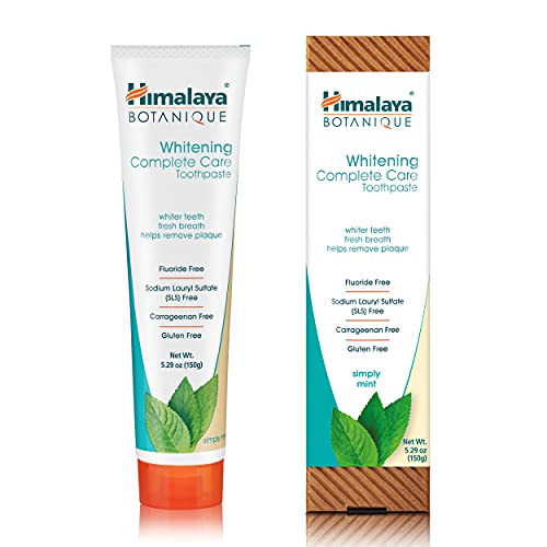 Back packaging view of Himalaya Botanique 4-pack toothpaste