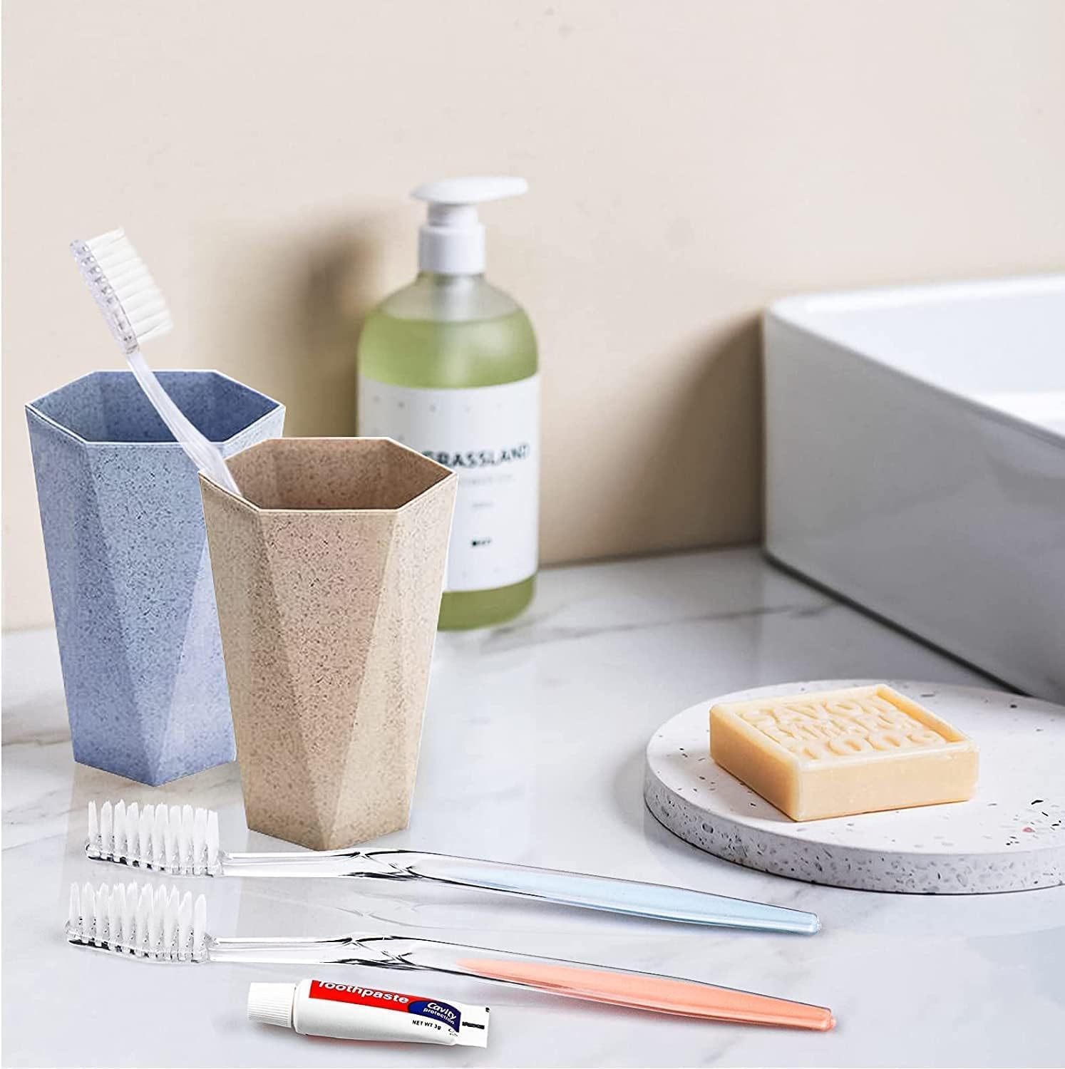 Travel toothbrush bundle suitable for hotels, flights, and camping