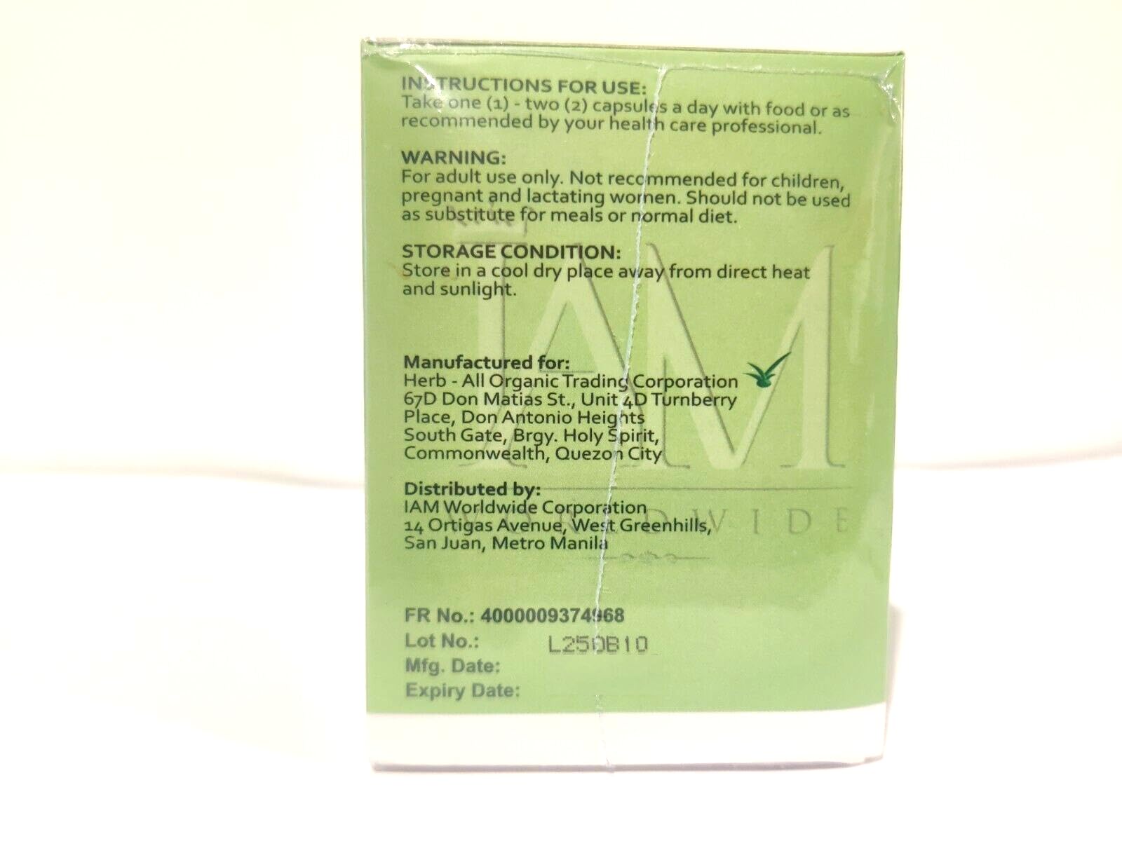 Box showing 100 capsules and serving size