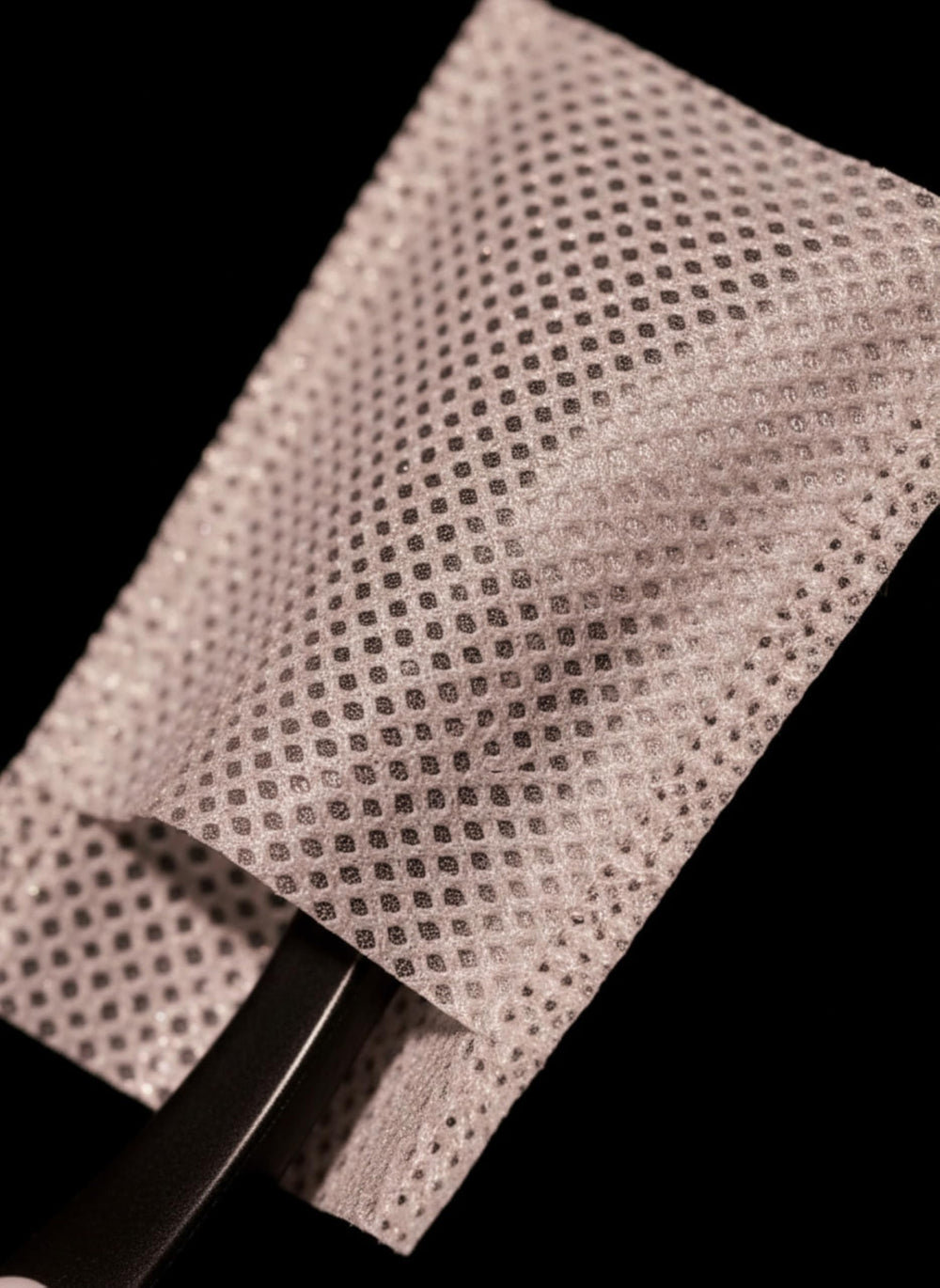 Breathable and quick-drying design of toothbrush shield cap