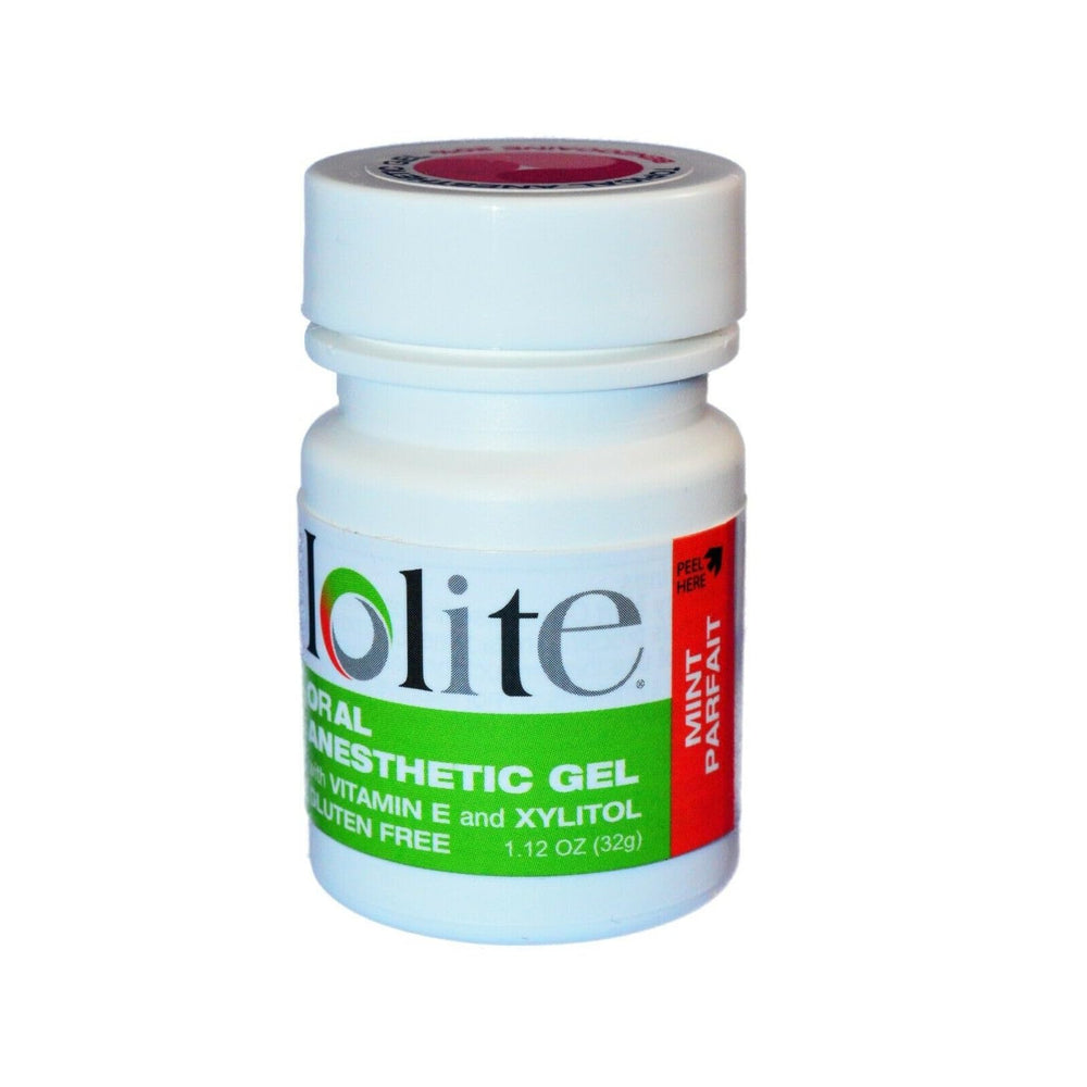 Applying IOLITE Gel to mouth irritation