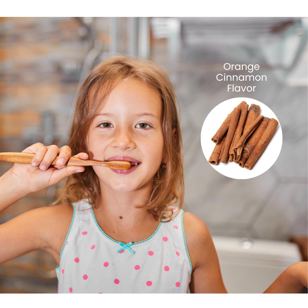 Packaging showing no fluoride label and all-natural ingredients
