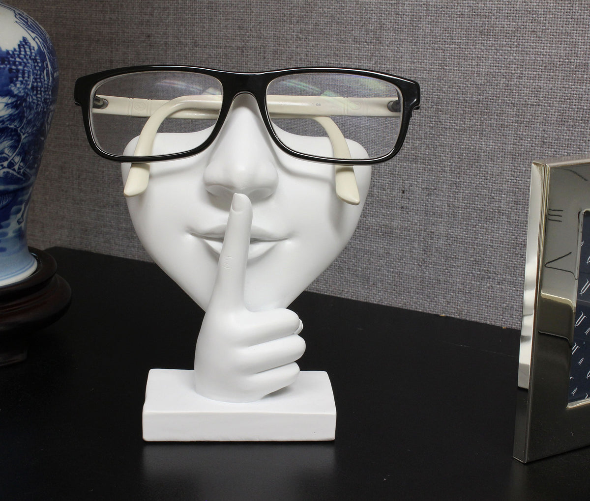 Artsy Face Eyeglass Holder Stand white sculpture with sculpted nose