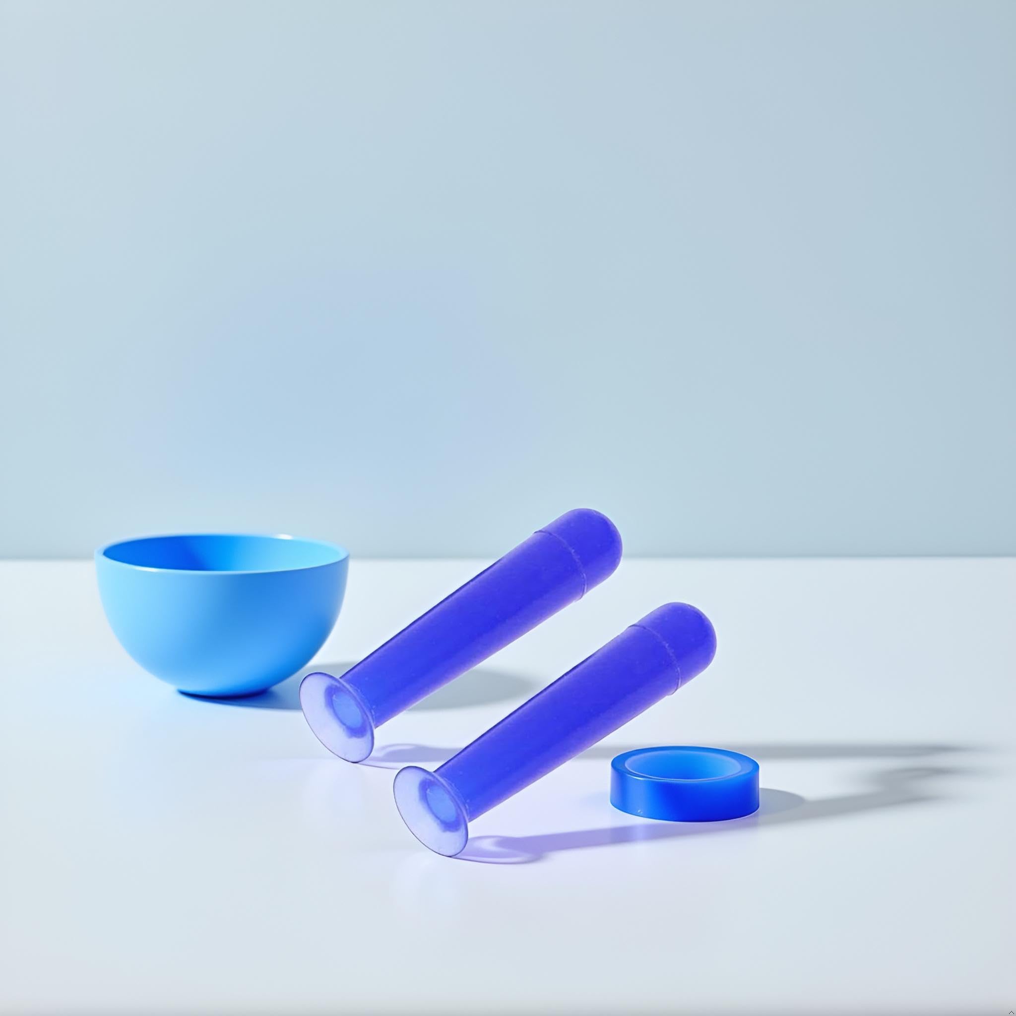 Smooth silicone surface for easy cleaning of lens tools