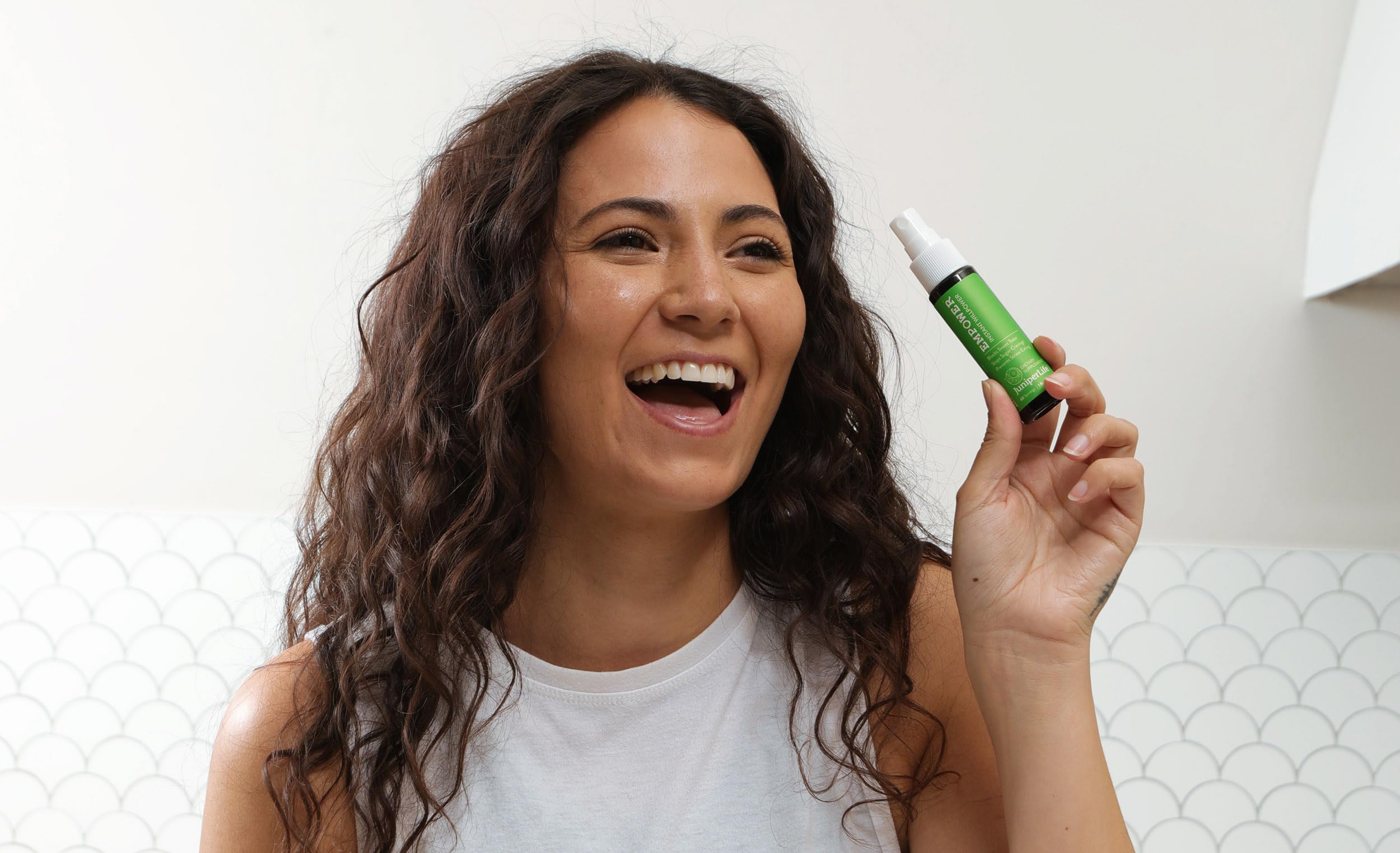 JuniperLIfe Empower breath-freshener and sugar-temptation control in one spray.