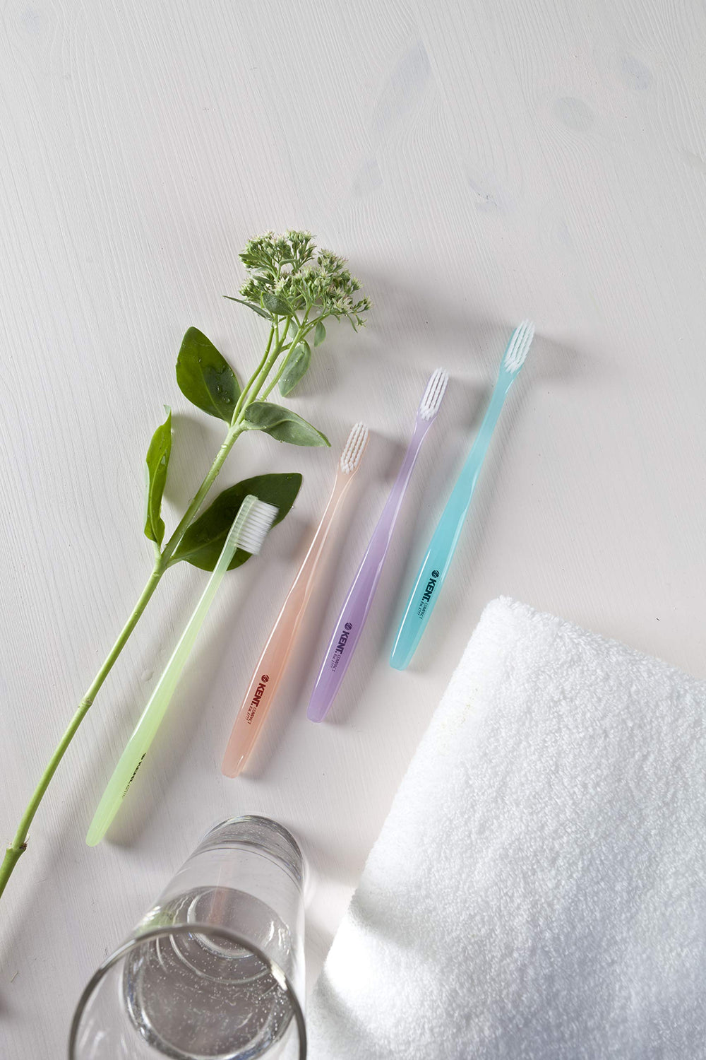 Silver-coated bristles and eco-friendly handle close-up