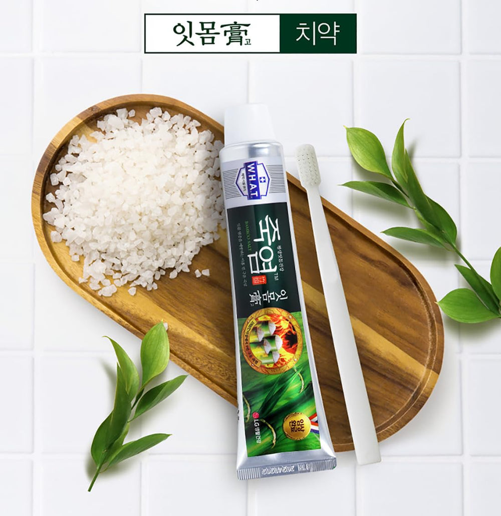 Cream toothpaste texture with mint flavor