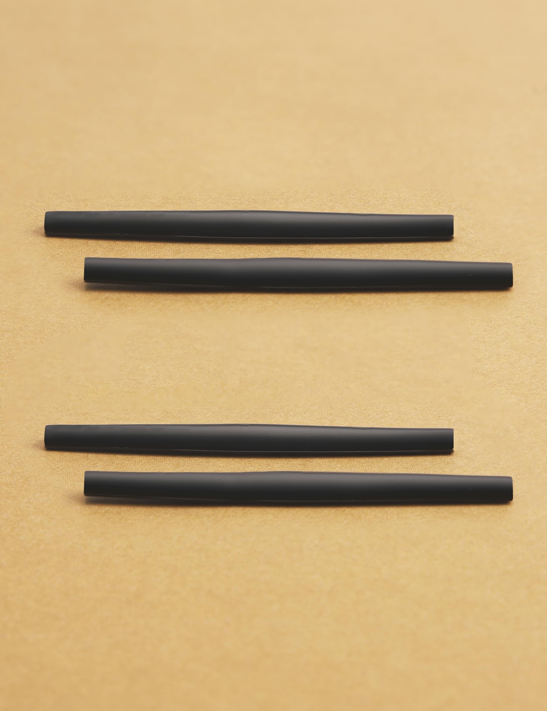 Lightweight 0.3oz temple sleeve for all-day wear