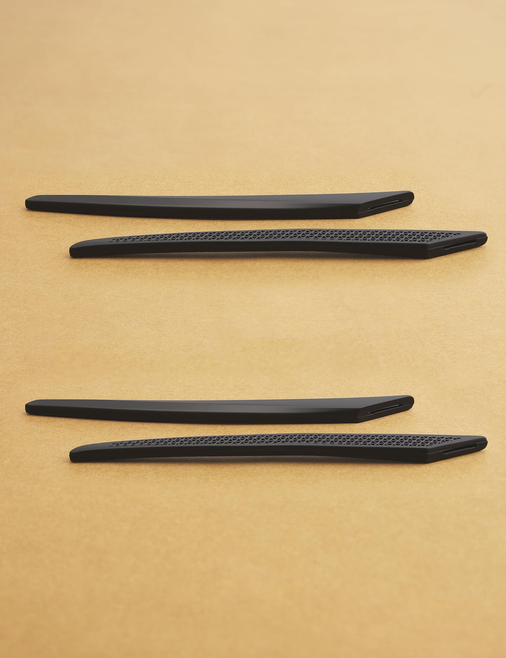 10-second tool-free installation on eyewear