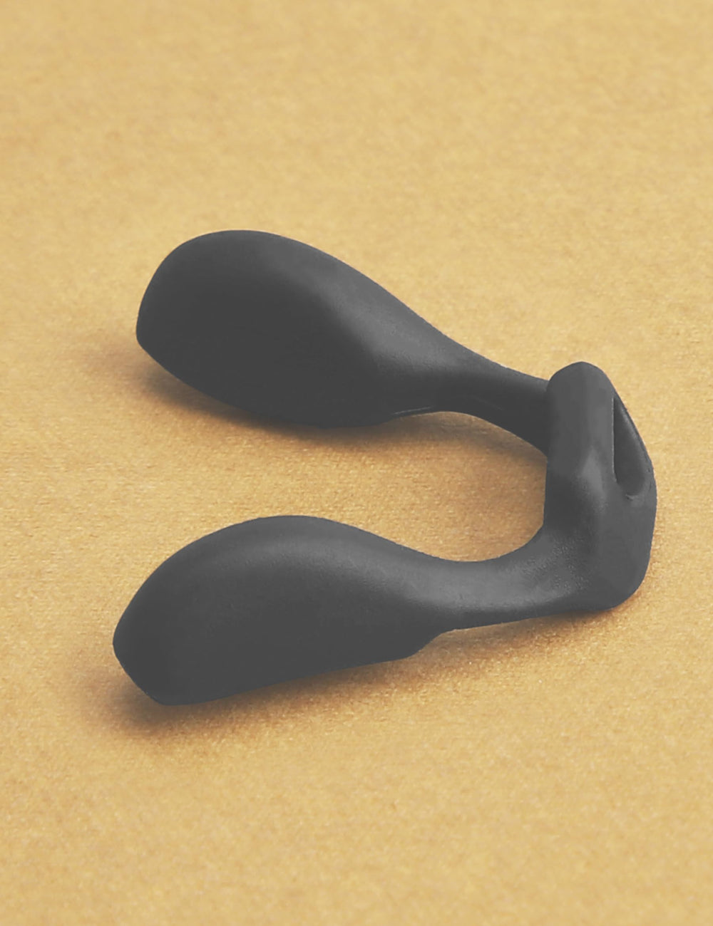 Nose piece on Oakley Corridor SQ OO9415 with silicone pad