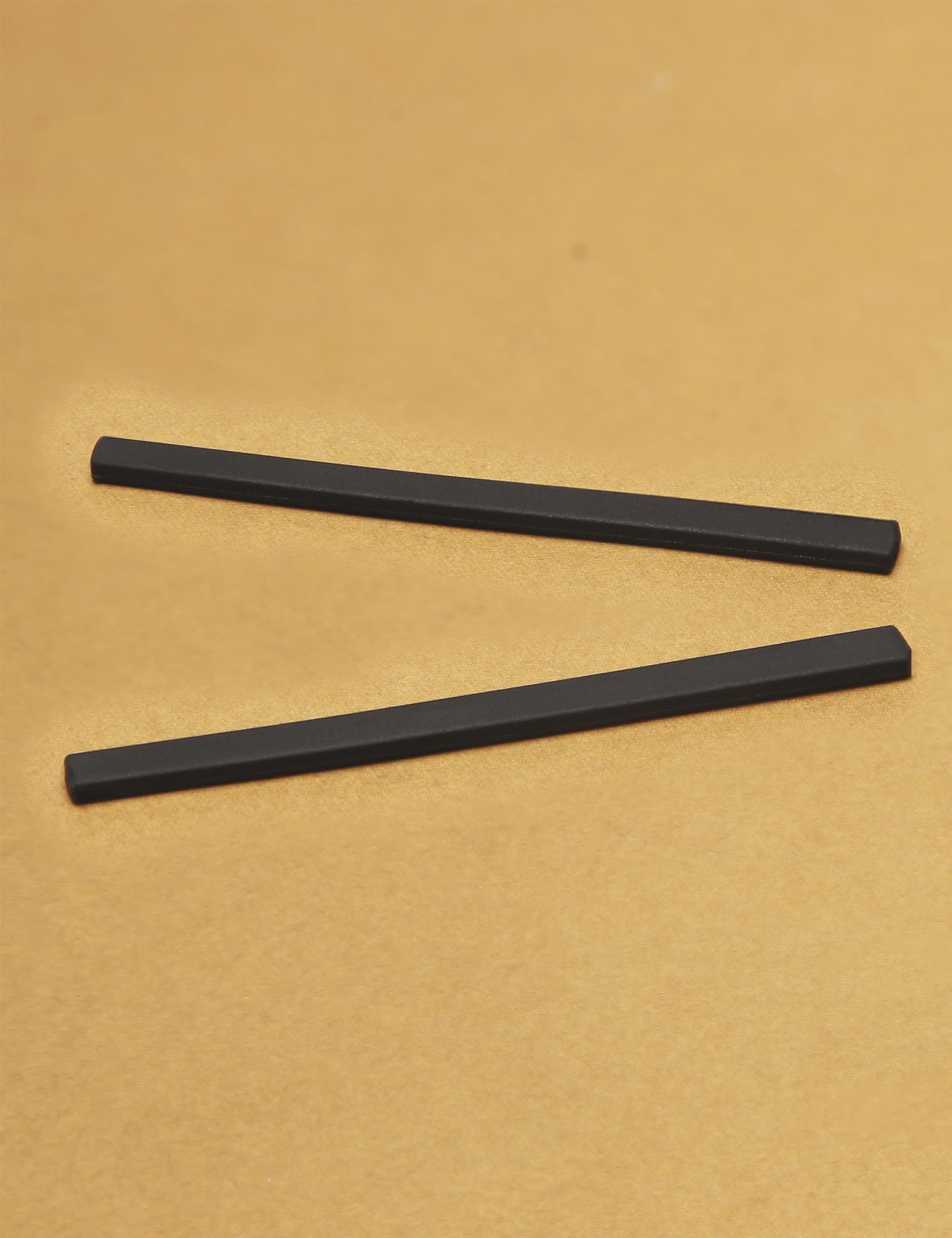 Tool-free installation of silicone temple sleeve onto glasses