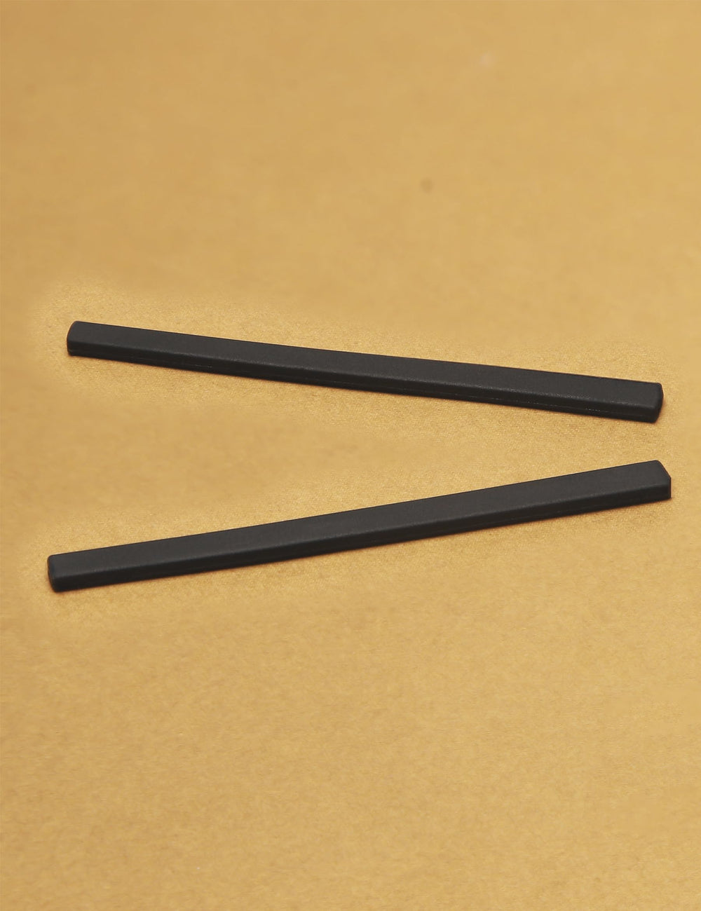 Tool-free installation of silicone temple sleeve onto glasses