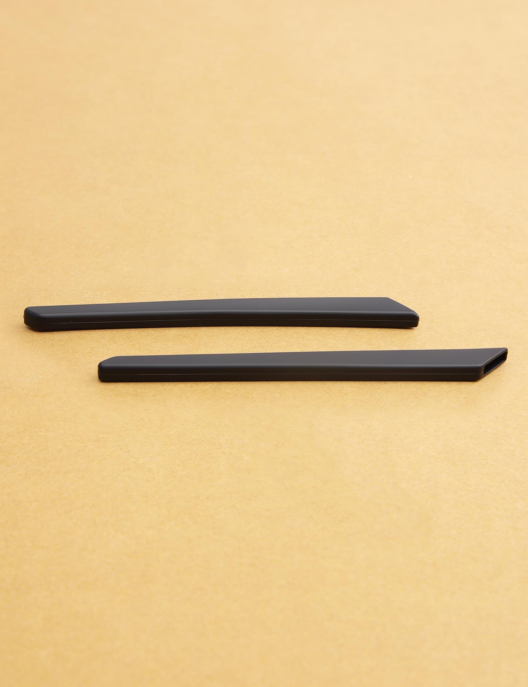 Featherweight 0.3 oz design for all-day comfort