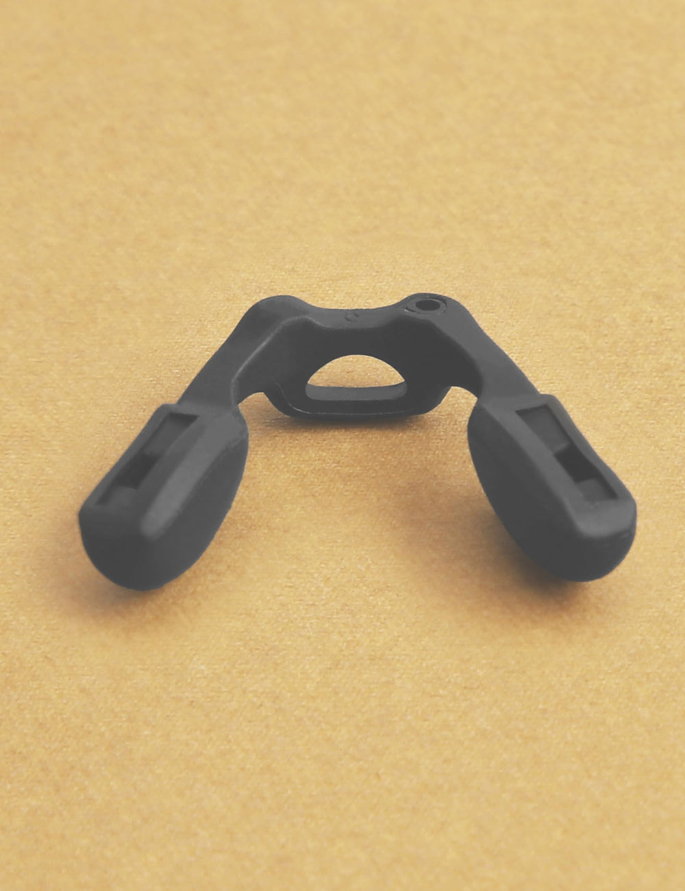 Easy 10-second tool-free installation of nose piece