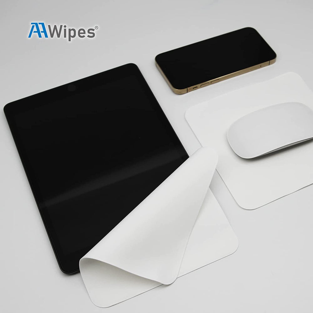 Two round heads lab foam swabs in blue