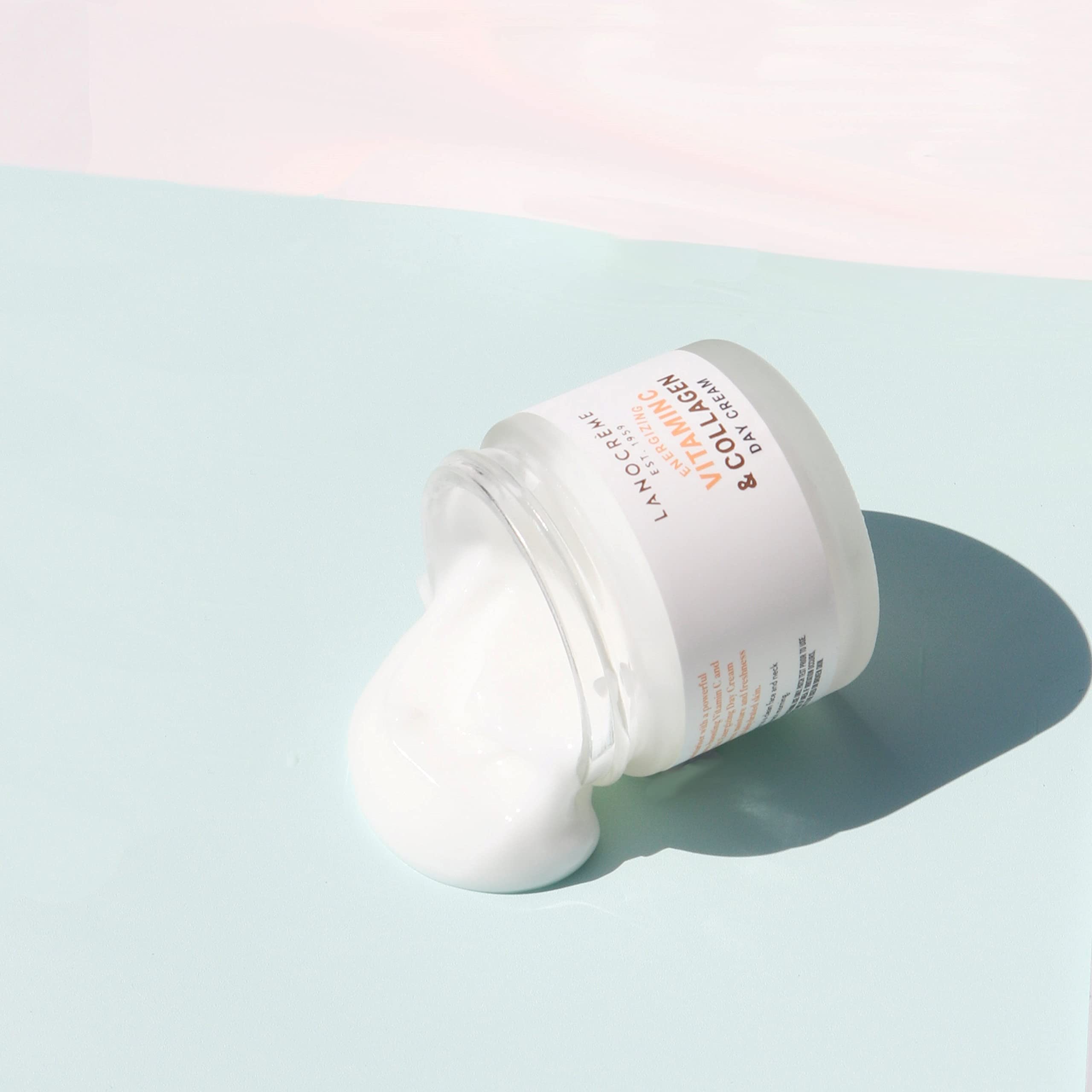 Close-up of Lanocreme Energizing Vitamin C & Collagen Day Cream texture