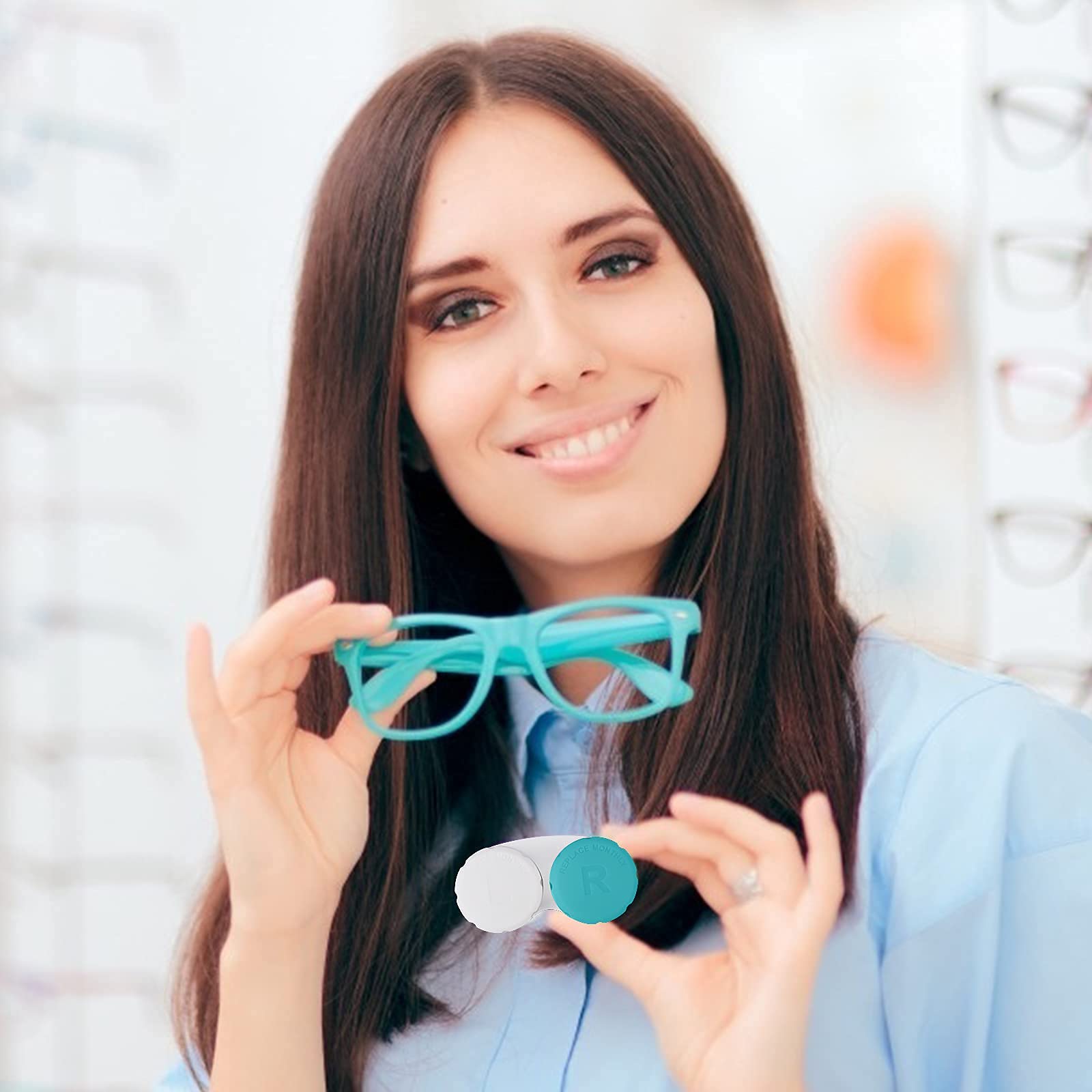 Bulk 12-pack packaging of color contact lens cases