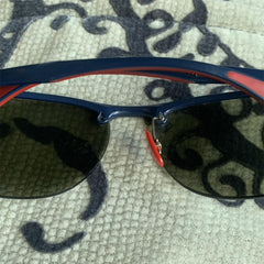 Screwdriver included in LCLONY repair kit