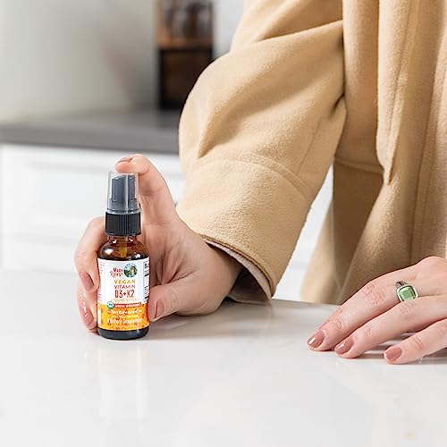 1 oz bottle with MaryRuth's D3 K2 spray mockup