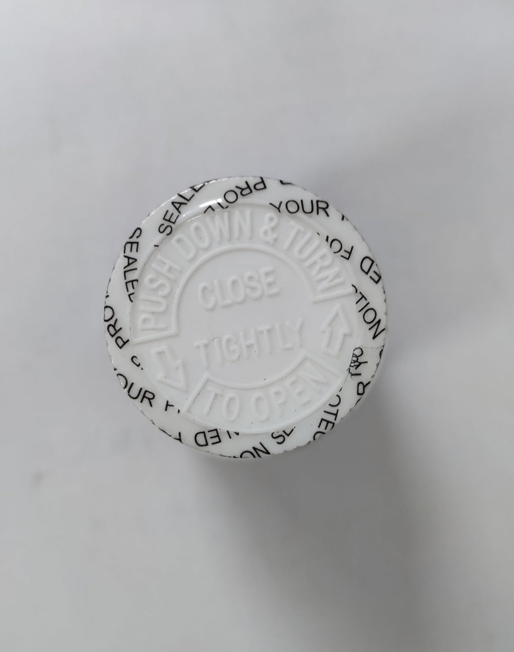 Nutrition info highlighting 20 mg melatonin per gummy