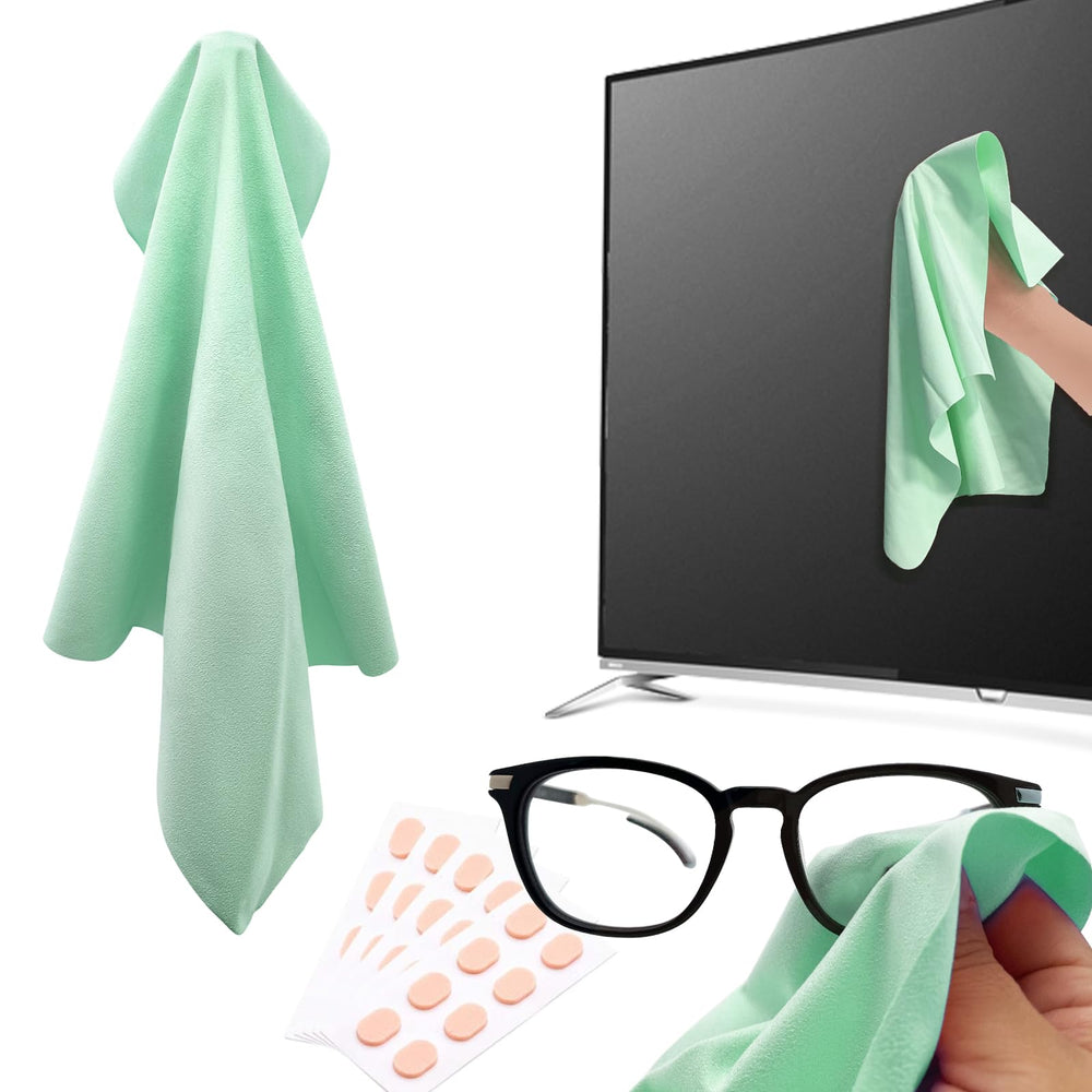 Light green microfiber cleaning cloth for glasses in kit