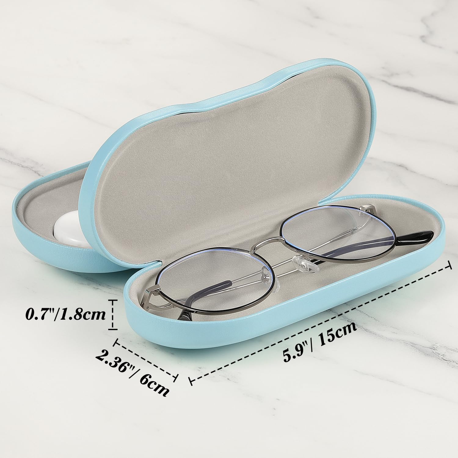 Protective eyeglasses case from scratches and dirt