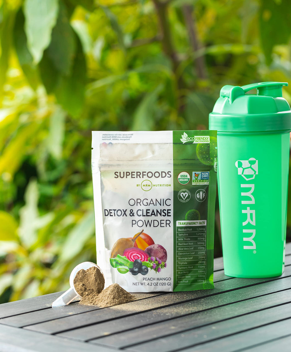 MRM Measuring scoop with Peach Mango powder ready for serving