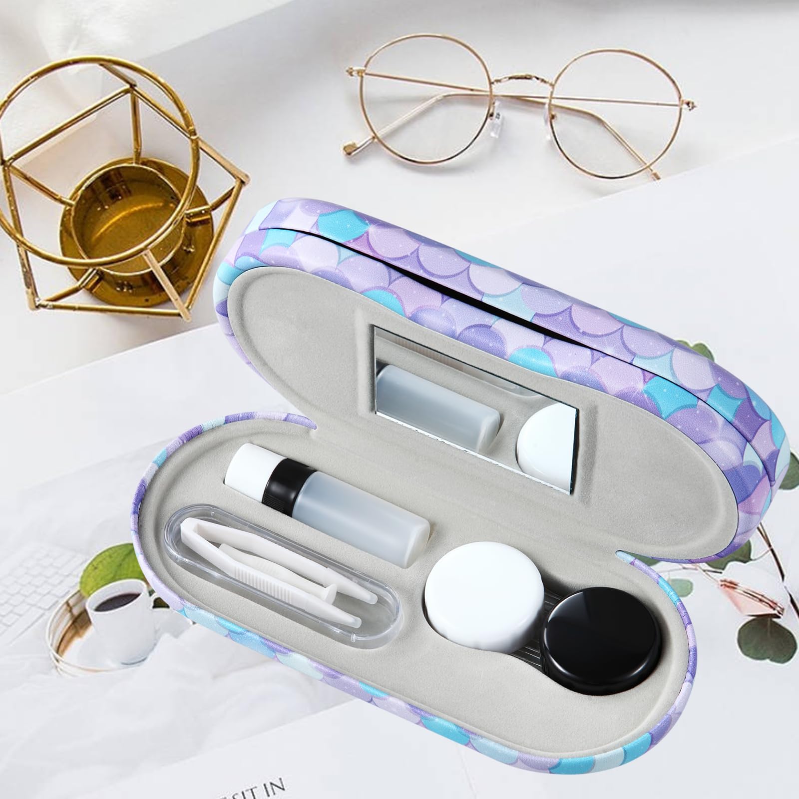 Durable steel hinges on the MUDOR case
