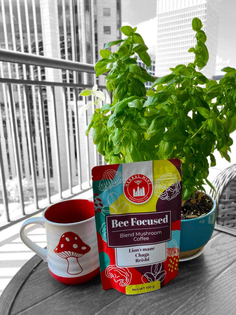 Dark roast packaging and serving-size information