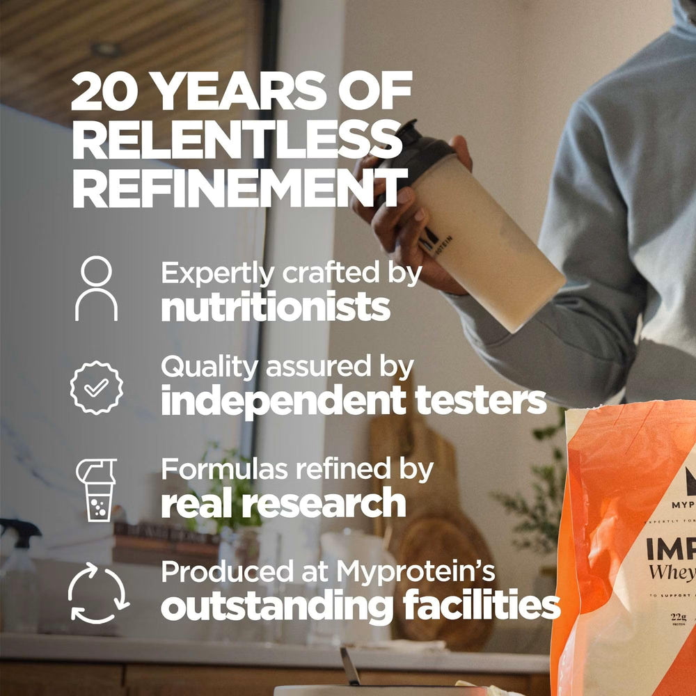 Myprotein Impact Scoop for easy 33g servings before workouts.