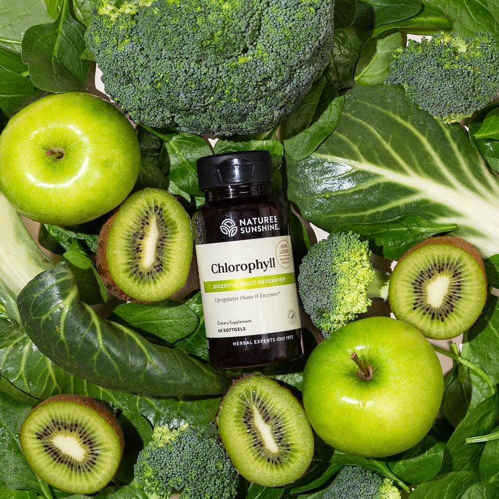 Natural ingredients label on chlorophyll packaging