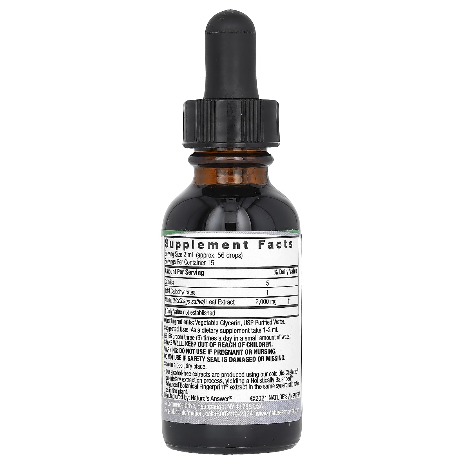 Close-up image highlighting alfalfa leaf extract benefits for immune support, digestion, and detoxification