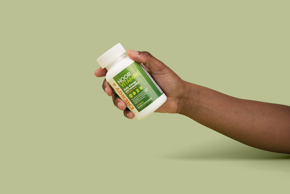 Icons indicating gelatin-free, GMO-free, gluten-free