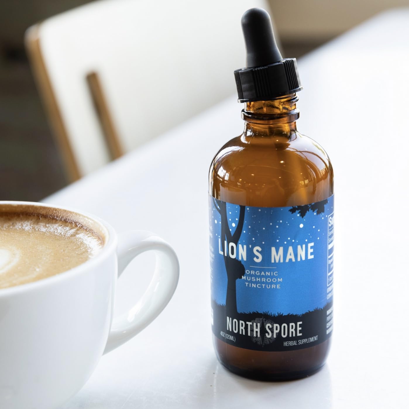 Ingredients panel and extraction details for Lion's Mane tincture